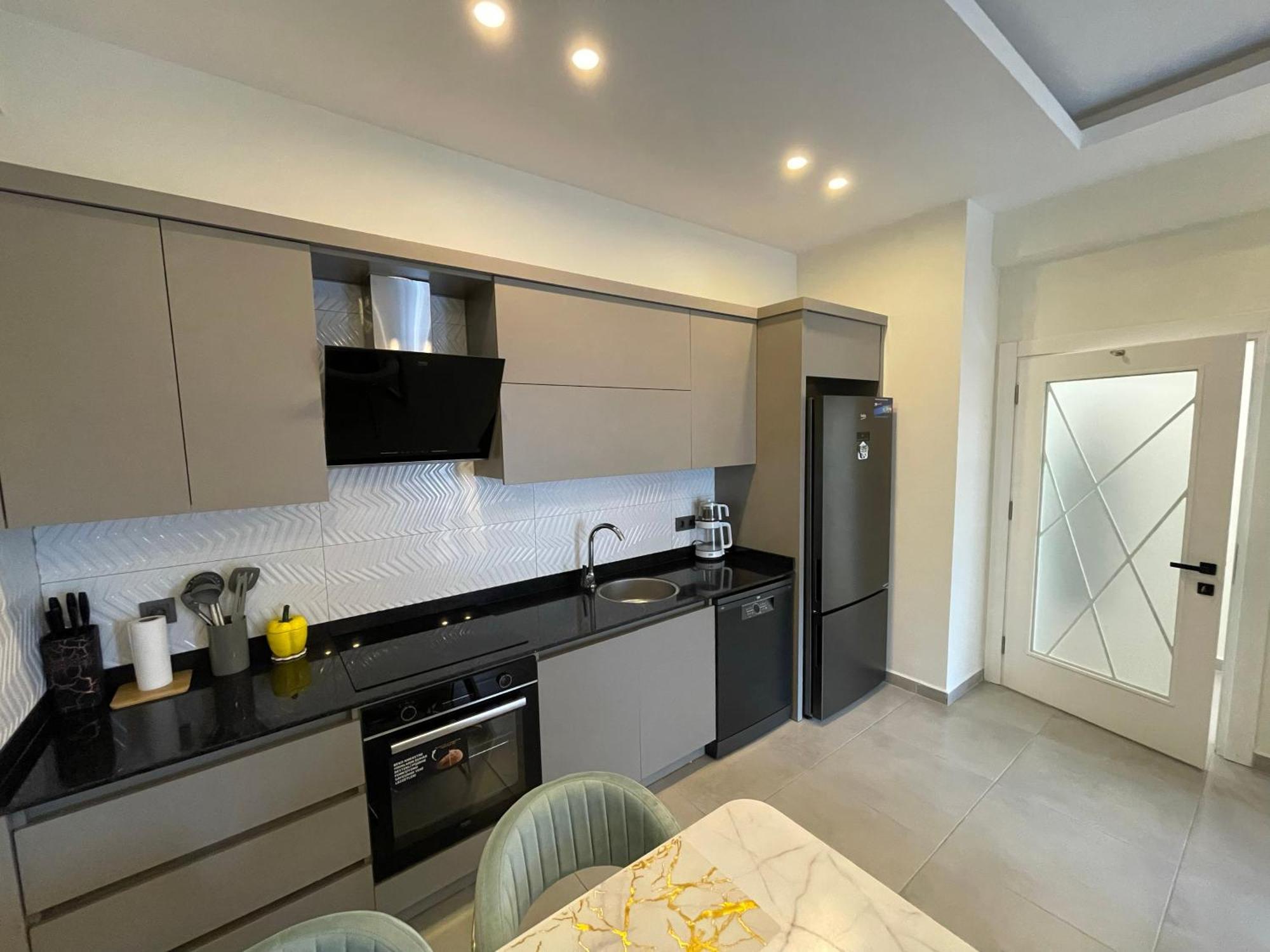 Sa Apartments! 300M To The Beach & Yekta Mall Alanya Exterior photo